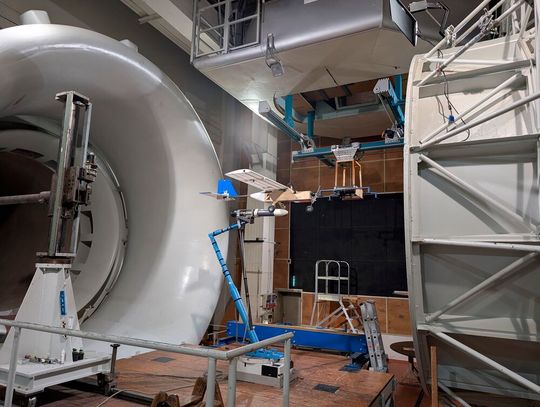 Wie man Flugzeugmotoren und Drohnen der nächsten Generation robuster und energieeffizienter machen kann, untersucht mah derzeit an der Hochschule München an gleich zwei Projekten mit mathematischen Werkzeugen ...(Bild:  HS München)