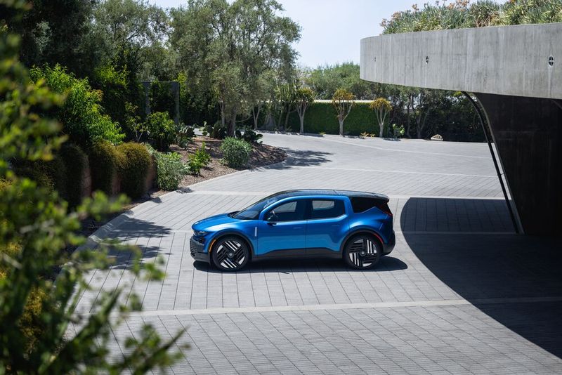 Die spannendste Produktneuheit von Fisker dürfte der Pear sein, der ab 32.900 Euro im Sommer 2025 angeboten wird. Für ein Familienauto mit fünf- oder sechssitziger Kombination ist es ein attraktiver Einstiegspreis(Bild:  Fisker)