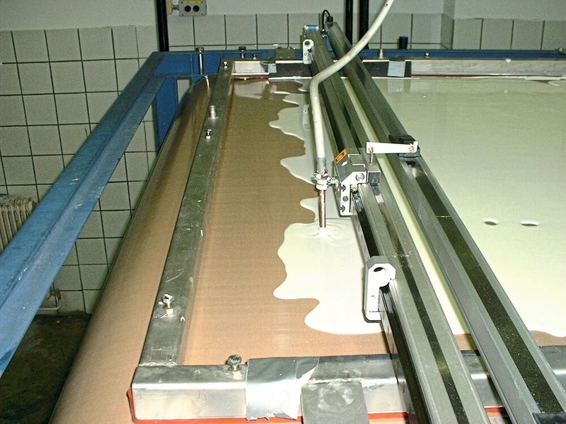 Kontaktbandtrockner haben im Gegensatz zu anderen Trocknern keine Probleme, unterschiedliche Stoffarten zu verarbeiten.  (Bild: EL-A Verfahrenstechnik GmbH)