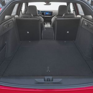 Der Kofferraum umfasst bis zu 1.553 Liter.(Bild:  Opel)