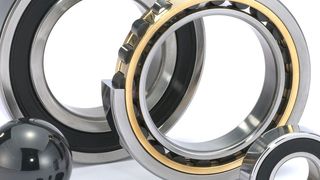 Die Hybrid-Wälzlager von SKF besitzen Ringe aus Stahl und Wälzkörper aus Siliziumnitrid. (SKF)