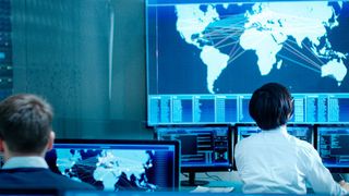 Die Public Cloud als Key Enabler für Innovation - aber meist unter Zuhilfenahme externer Dienstleister. (© Gorodenkoff - stock.adobe.com)