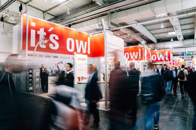Auf dem OWL-Gemeinschaftsstand präsentieren 40 Unternehmen und Forschungseinrichtungen Lösungen für Industrie 4.0. (OWL GmbH)