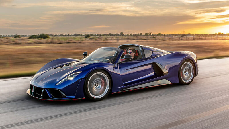 Der Venom F5 Roadster wurde laut Hersteller Hennessey entwickelt, um schneller als 480 km/h zu fahren.