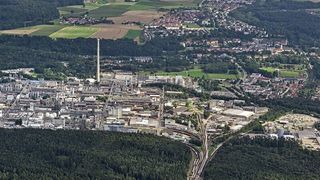 Im Norden des Chemieparks Gendorf entstehen zusätzliche Gleise – damit reagiert Chemieparkbetreiber Infraserv Gendorf auf das weiter steigende Transportaufkommen der Standortunternehmen. (Infraserv Gendorf)