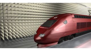 Eine komplette elektrische Lokomotive wird einem Hochfrequenz geschirmten Raum geprüft (Archiv: Vogel Business Media)