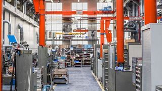 Fast 60 Arbeitsplätze und 2.500 Arbeitsgänge pro Jahr werden derzeit mit der Planungslösung von HSI berechnet. (Bild: Manroland Web Produktionsgesellschaft mbH )