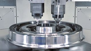 The vertical turning machines HESSAPP VDM represent maximum flexibility and productivity with minimal unit costs. At Ramkrishna Titagarh Rail Wheels Ltd. (RKTR) in India, they are used for manufacturing railway wheels. (Image:FFG)