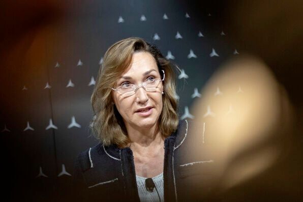 Daimler-Vorständin Renata Jungo Brüngger hält unterschiedliche nationale Regeln beim Lieferkettengesetz für wenig zielführend. Daimler-Vorständin Renata Jungo Brüngger hält unterschiedliche nationale Regeln beim Lieferkettengesetz für wenig zielführend.