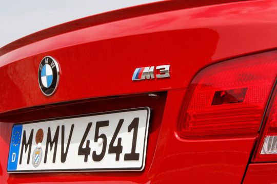 Durch Leichtbauelemente spart der Hecktriebler im Gegensatz zum Vorgängermodell einiges an Gewicht, bringt aber immer noch knapp 1,7 Tonnen auf die Waage. (Archiv: Vogel Business Media)