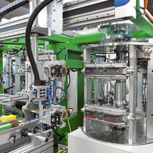 (Roth / Foto Studio Wiegand)