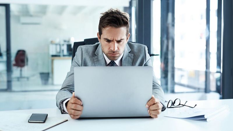 Wer in einem Unternehmen Verantwortung übernimmt, der haftet auch für Fehlentscheidungen.(Bild:  © Chanelle Malambo/peopleimages.com - adobe.stock.com)