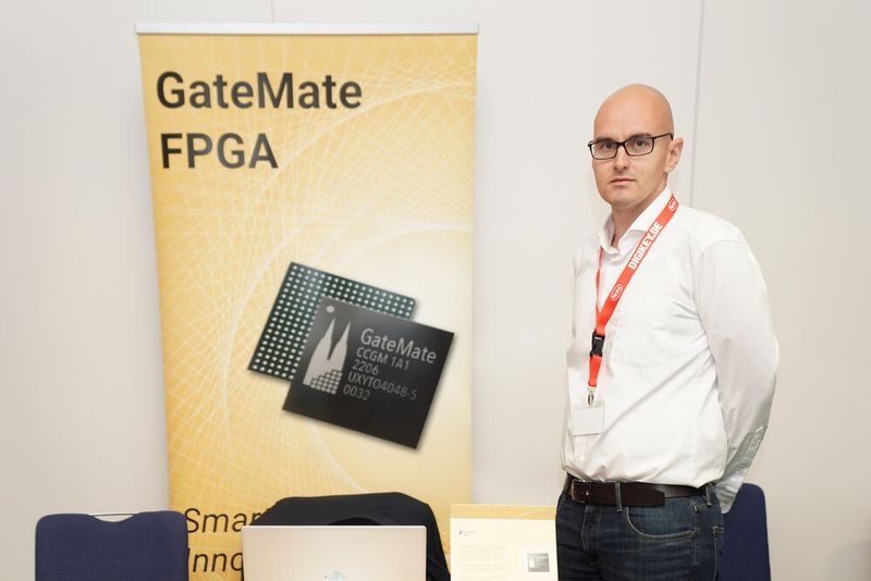 FPGA Conference Europe 2022: Über 70 Sprecher, 100 Vorträge und über 250 Teilnehmer – nach zwei Jahren mit Corona-bedingten Digitalkonferenzen fand die dreitägige FPGA Conference vom 5. bis 7. Juli 2022 endlich wieder als Präsenzveranstaltung statt. Besondere Highlights waren die spannende Keynote von Nick Ni von AMD/Xilinx, die interessante Couchtalk-Expertenrunde, der traditionelle BBQ-Grillabend sowie die vielen glücklichen Gewinner der Verlosungsaktionen.  (Bild: Nadine Stegemann)