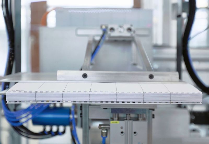 Die Hard- und Software der Anlage wurde so ausgelegt, dass diese Industrie-4.0-bereit ist und somit die Vernetzung zu überlagerten Systemen gewährleistet wird. (Beckhoff)