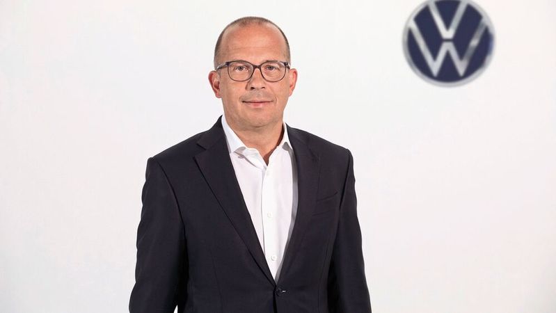 Achim Schaible, Vorsitzender und Sprecher der Geschäftsführung von Volkswagen Deutschland, sieht künftige Ertragspotenziale für Händler in verschiedenen Sparten. Hart umkämpft bleibt aus seiner Sicht allerdings das Neuwagengeschäft.(Bild:  Volkswagen AG)