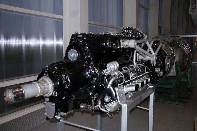 Motoren für die Fliegerei waren auch dabei... (Königsreuther)