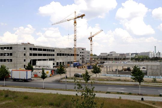 Die Dimensionen des neuen Audi-Betriebs in Berlin-Adlershof sind schon klar erkennbar. (Archiv: Vogel Business Media)