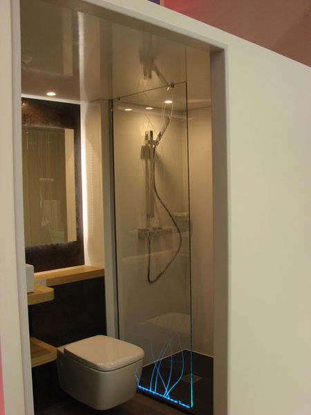 Sanitaire modulaire pour hôtels tout en composites. (Image: Jean Guilhem)