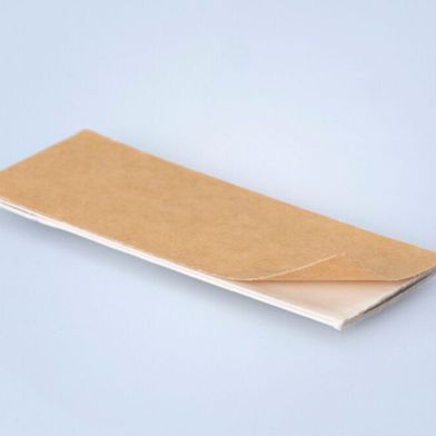 Die „WarmMark“-Temperaturindikatoren werden einfach auf die zu überwachenden Produkte oder ihre Verpackung aufgeklebt. (Bild: Kager)