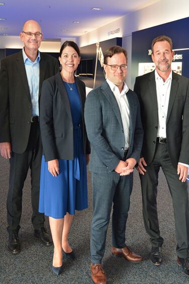 Das Sales-Managementteam von Faulhaber zusammen mit dem Geschäftsführer. Von links: Marcus Remmel, Mireille Deckers-Strobel, Karl Faulhaber, Volker Sprenger. (Bild: Faulhaber)