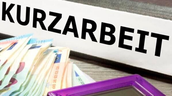Das Bundesarbeitsministerium will erneut die Zahlungsdauer für Kurzarbeitergeld verlängern. (Bild:  B. Schinksy)