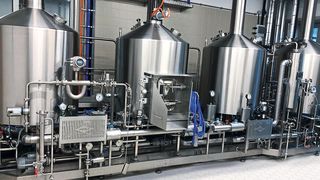 Das neue Sudhaus im Technikum der Doemens Akademie in Gräfelfing: Die Aus- und Weiterbildung in der Getränke- und Lebensmittelbranche wird hier praxisnah mit modernster Technik umgesetzt.
 (Doemens Akademie)