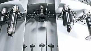 Dieses Werkzeugterminal verfügt über bis zu drei ineinanderlaufende Trommeln und ist deshalb sehr kompakt. (Wassermann Technologie)