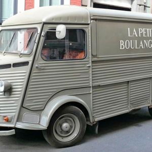 Für die Steifigkeit des Blechkleids sorgten Sicken, wie man sie im großen Stil vom deutschen Flugzeug JU 52 her kannte. Nicht besonders schön, aber praktisch.(Bild:  Citroën)