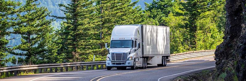 Logistik 4.0 ist von Automatisierung geprägt, doch auch der Mensch wird nach wie vor gebraucht.(Bild:  Coyote)