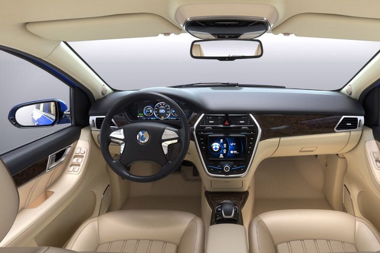 Der Inennraum erreicht nicht Mercedes-Standards... (Foto: Daimler)