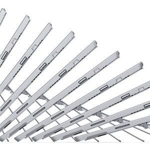 Der neue variablere Kickstand erlaubt ein flexibleres Aufstellen des Surface Pro 3 und damit ein ergonomischeres Arbeiten mit dem Tablet.