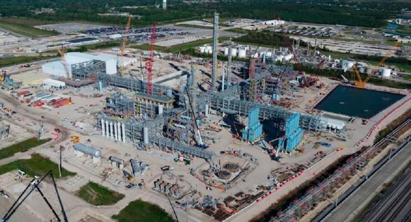 The new manufacturing facility will feature the latest quality control technology, including in-line analyzers engineered to assess product quality and purity in real time, helping to maximize finished LAO molecule consistency and supply reliability. (Exxonmobil )
