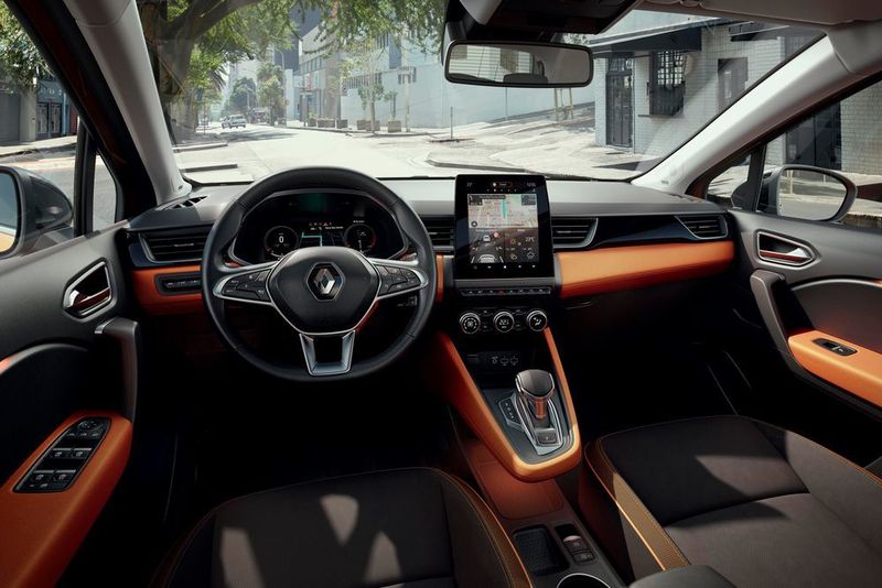 Die neue Modellgeneration geht mit einem komplett neuen Interieur und einer erneuerten Antriebspalette an den Start. (Renault)