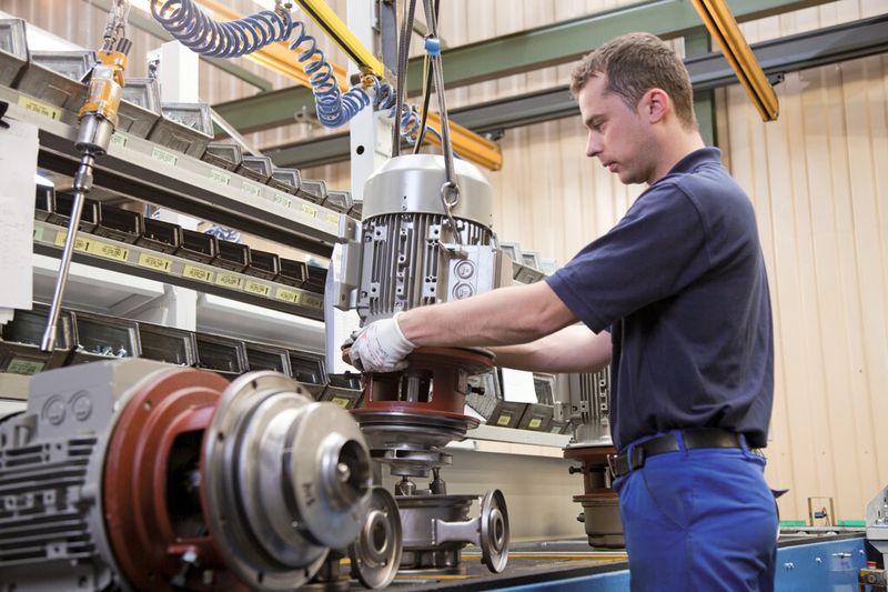 Von Euro-, Finanz- und anderen Krisen lassen sich die deutschen Maschinenbauern derzeit nicht beirren und erwarten für 2013 weiter Wachstum. (Bild: KSB)