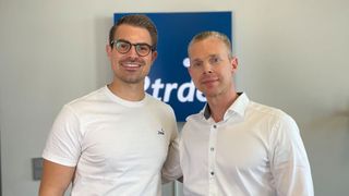 2trde-CEO Johannes Stoffel (l.) freut sich, dass er Jeroen Kamer als Country Manager für die Niederlande an Bord hat. (Bild: 2trde)