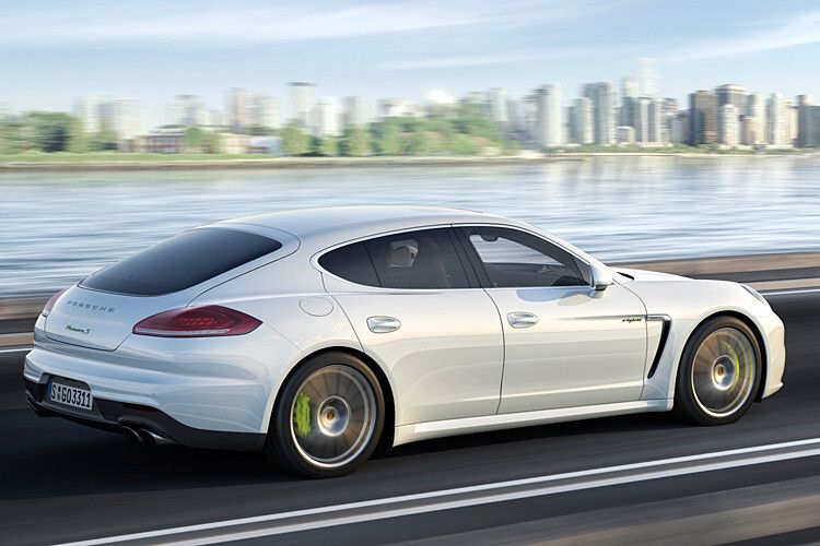 Weniger offen hinsichtlich der Zulieferer gibt sich Porsche bei seinem Modell Panamera S E-Hybrid. (Porsche)