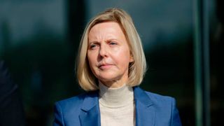 Marianne Janik war Deutschland-Chefin von Microsoft. Nun, so liest man es zumindest in der Wirtschaftswoche, geht sie zum Hauptkonkurrenten Google, der in Deutschland weiter investieren will ... (Bild: dpa)