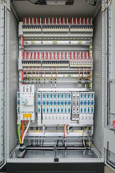 Switch cabinet with DC solutions from Lapp. (Image:Lapp)