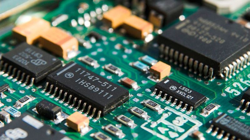 Die Elektro- und Digitalbranche konnte umsatzmäßig gegenüber dem Vorjahr gut zulegen, allerdings schrumpfen die Auftragsbestände.(Bild:  frei lizenziert /  Pixabay)