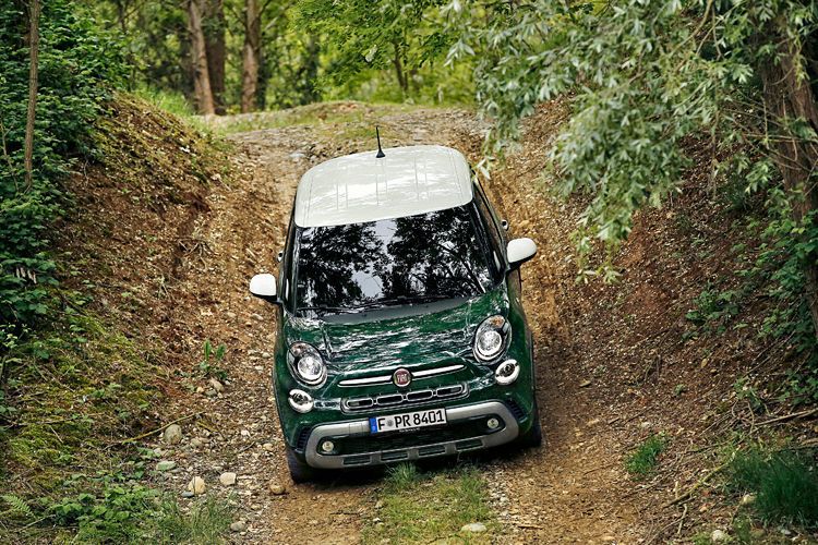 Der Fiat 500L Cross verfügt über Fahrprogramme für unterschiedliche Straßenverhältnisse: „Normal“, „Traction+“ und „Gravity Control“. (Fiat)