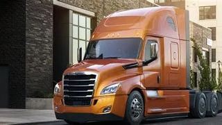 Level 4 im Frachtverkehr! Der Daimler-Freightliner Cascadia wird demnächst zum autonom fahrenden Lkw. Das wollen Daimler Truck und Torc Robotics mit dem Know-how von Innoviz erreichen ... (Bild: Daimler Truck)