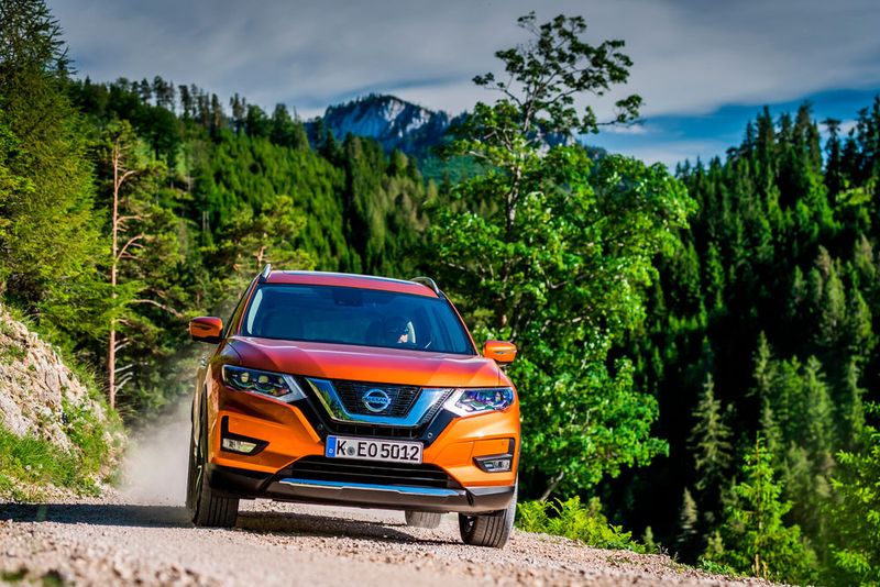 Auch, wenn es bei der geneigten SUV-Kundschaft immer seltener gefragt ist: Der X-Trail kann auch Offroad. (Nissan)