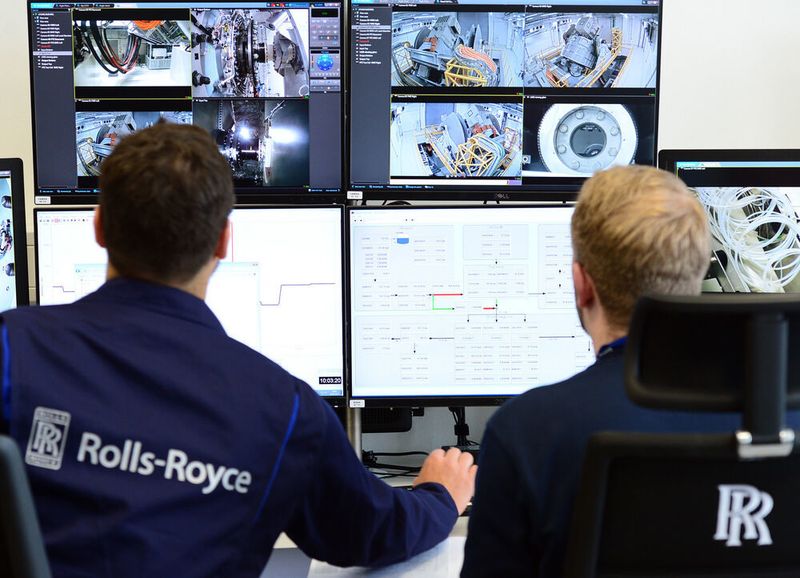 Die entsprechenden Wirkzusammenhänge für die besonderen Eigenschaften des Getriebes untersuchen die Forscher mit speziellen Berechnungsmethoden und Simulationsmodellen. Verifiziert werden die berechneten Ergebnisse anschließend mithilfe eines Prüfstands, dessen Konzeption und Entwicklung für die Wissenschaftler ein eigenes Forschungsprojekt darstellte. (Rolls-Royce Deutschland / Steffen Weigelt)