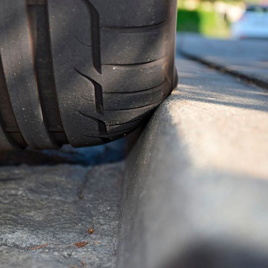 Standschaden: Dem Reifenmarkt droht 2020 ein schmerzhafter Rückgang.(Bild:  Holz/»kfz-betrieb«)