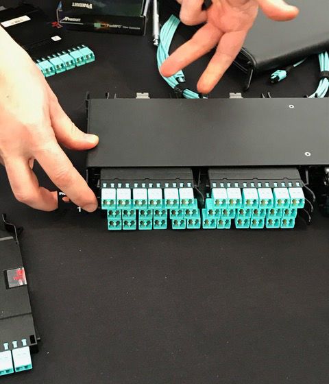 Mit dieser Kompaktbauweise funktioniert das Auf- und Umrüsten relativ flexibel und vor allem schnell.  (Ulrike Ostler/Vogel IT-Medien GmbH)