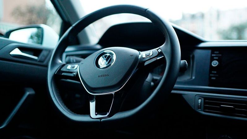 Auch die Zahl von Autoteile-Diebstählen steigt: Vor allem Lenkräder inklusive Airbag stehen auf der Liste der Kfz-Kriminellen weit oben, ermittelte der Gesamtverband der Deutschen Versicherer (GDV).(Bild:  frei lizenziert /  Pixabay)