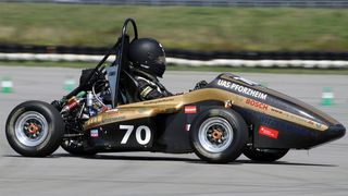 Die von der Bosch-Gruppe gesponserten Formula Student-Rennteams haben ihre selbst entwickelten und konstruierten Fahrzeuge im Bosch-Prüfungszentrum in Boxberg unter Rennbedingungen getestet und optimiert. (Bosch)