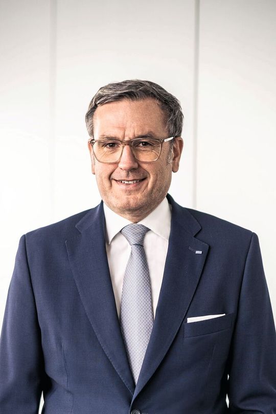 Jochen Weyrauch wird neuer Vorstandsvorsitzender der Dürr AG. Jochen Weyrauch wird neuer Vorstandsvorsitzender der Dürr AG.