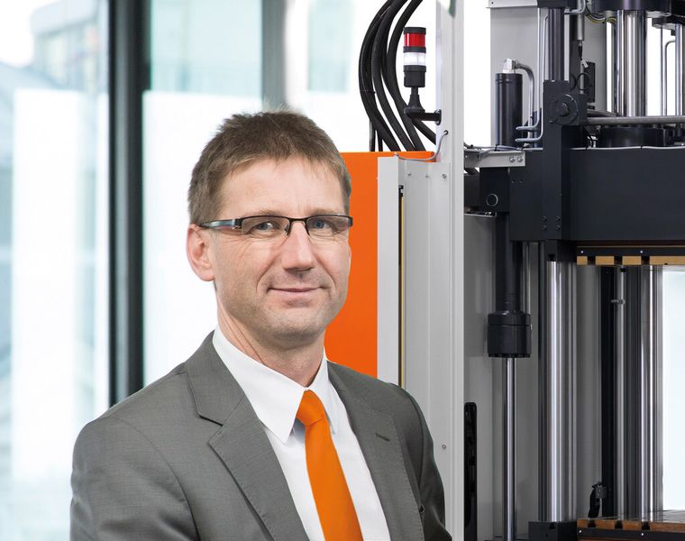 Wolfgang Meyer, CEO von Maplan: „Präzise Technik, sinnvolle Applikationen, kundenorientierte Anwendungsbeispiele - das sind die Leitmotive des Maplan-Auftritts auf der DKT 2015 in Nürnberg.“ (Bild: Maplan)
