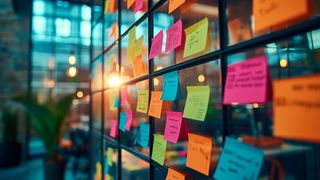 Vorsicht: Mentale Überlastung ist ein unterschätzter Grund für Projektverzögerungen. Gutes Projektmanagement kann hier ein gesundes Gleichgewicht herstellen. (Bild: © Rattanathip - stock.adobe.com)